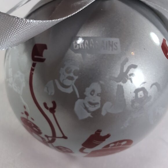 ThinkGeek 2010 Ornament Zombies Robots 3" Christmas Ribbon Box Brains Gift - Picture 5 of 16